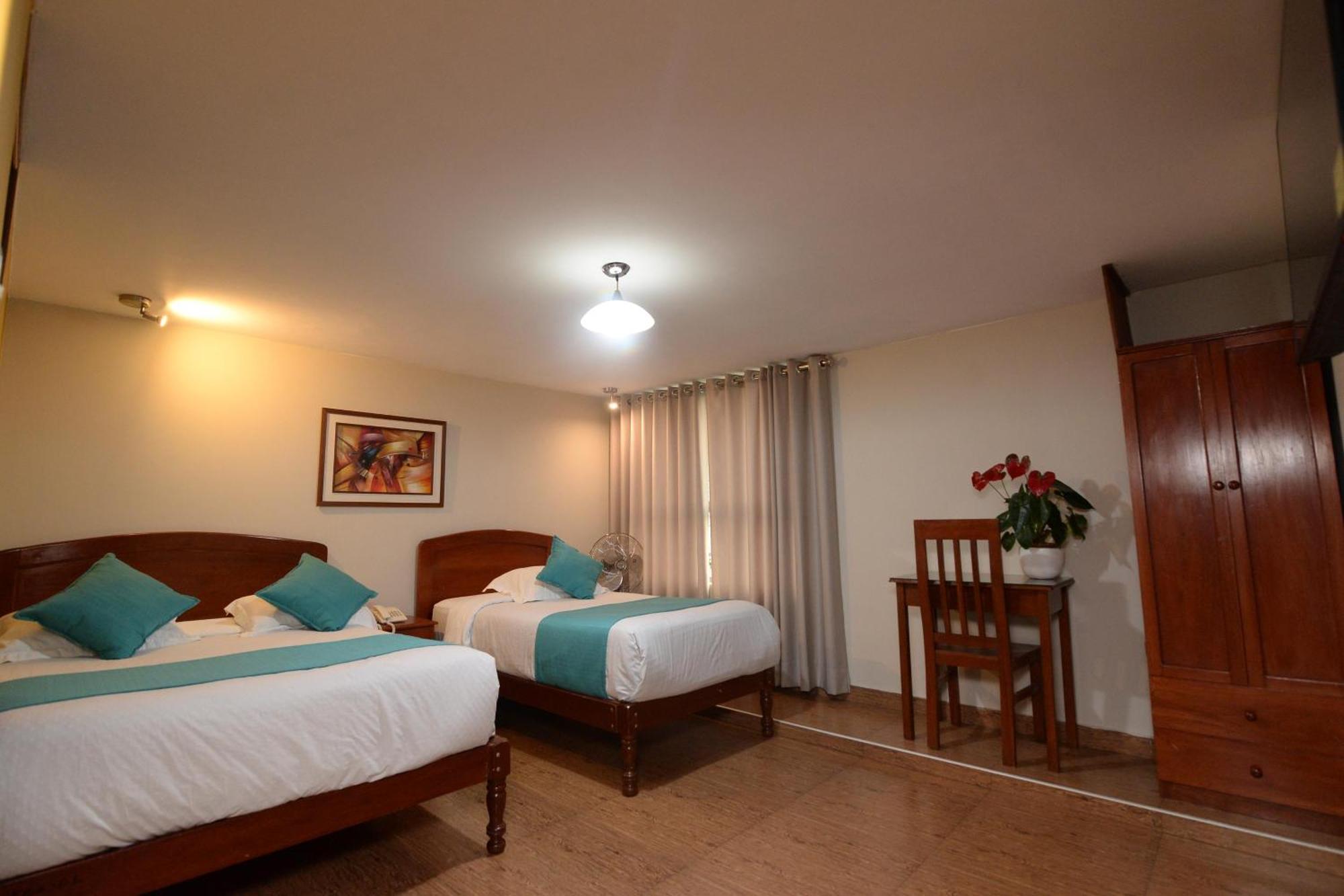 Hotel Palmas Reales Трухильо Экстерьер фото